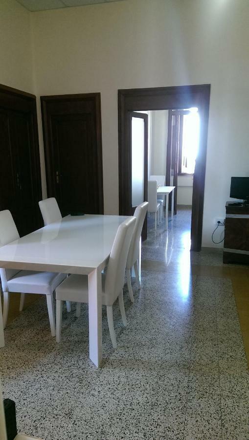 Palazzo Don Ruggiero Hotel San Ferdinando di Puglia Luaran gambar